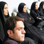 عاشقانه‌های بازیگر به کجا چنین شتابان و همسرش روی صحنه پربازدید شد