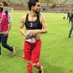 بازیکنان گل‌محمدی، بدون پیراهن به خانه رفتند!