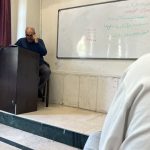 درس دادن جواد خیابانی در دانشگاه آزاد تهران + عکس