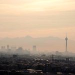 تهران یک‌قدم تا هوای ناسالم؛ نفس‌های شهر به شماره افتاد