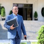 دو مدیر استان قزوین با سامانه فواد عزل و ۲۵ مدیر تشویق شدند