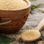 این دانه‌های کوچک سرشار از کلسیم و آهن هستند و استخوان ها را تقویت می کند