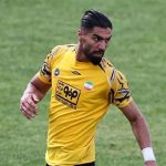 مهاجم پرسپولیسی در آستانه پوشیدن پیراهن استقلال!
