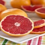 با این میوه چربی خون را فیتیله پیچ کنید