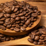 به جای کافئین می‌توانید از این خوراکی‌های طبیعی برای انرژی و تمرکز استفاده کنید