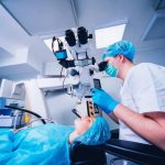 هر آنچه درباره لیزیک، سلامت بینایی و عمل‌های پیچیده شبکیه باید بدانید