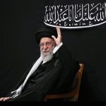 شعرخوانی در حضور رهبری: آه از خنده نورانی حاجی‌زاده