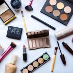 فرآورده‌های آرایش چشم غیرمجاز را بشناسید