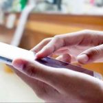 با این تکنیک های ذهن آگاهی استفاده از گوشی هوشمند را به کنترل خود درآورید